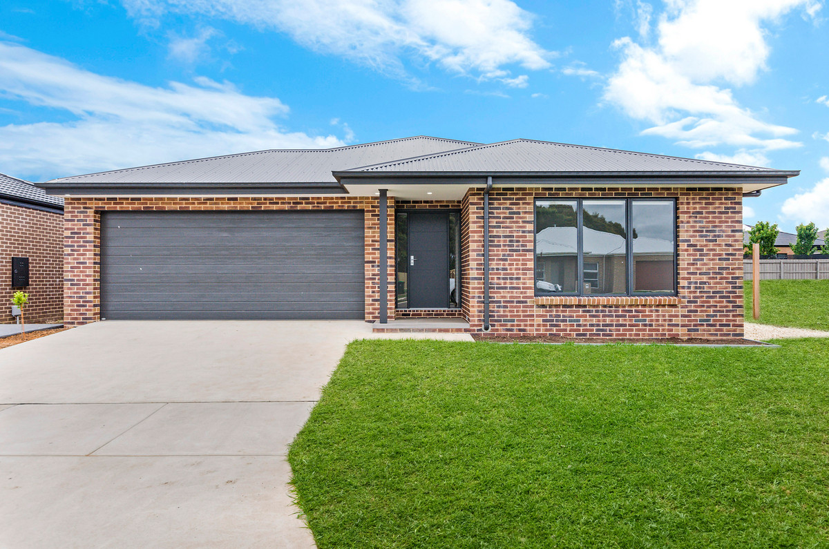 8 Royal Court, Warrnambool VIC 3280
