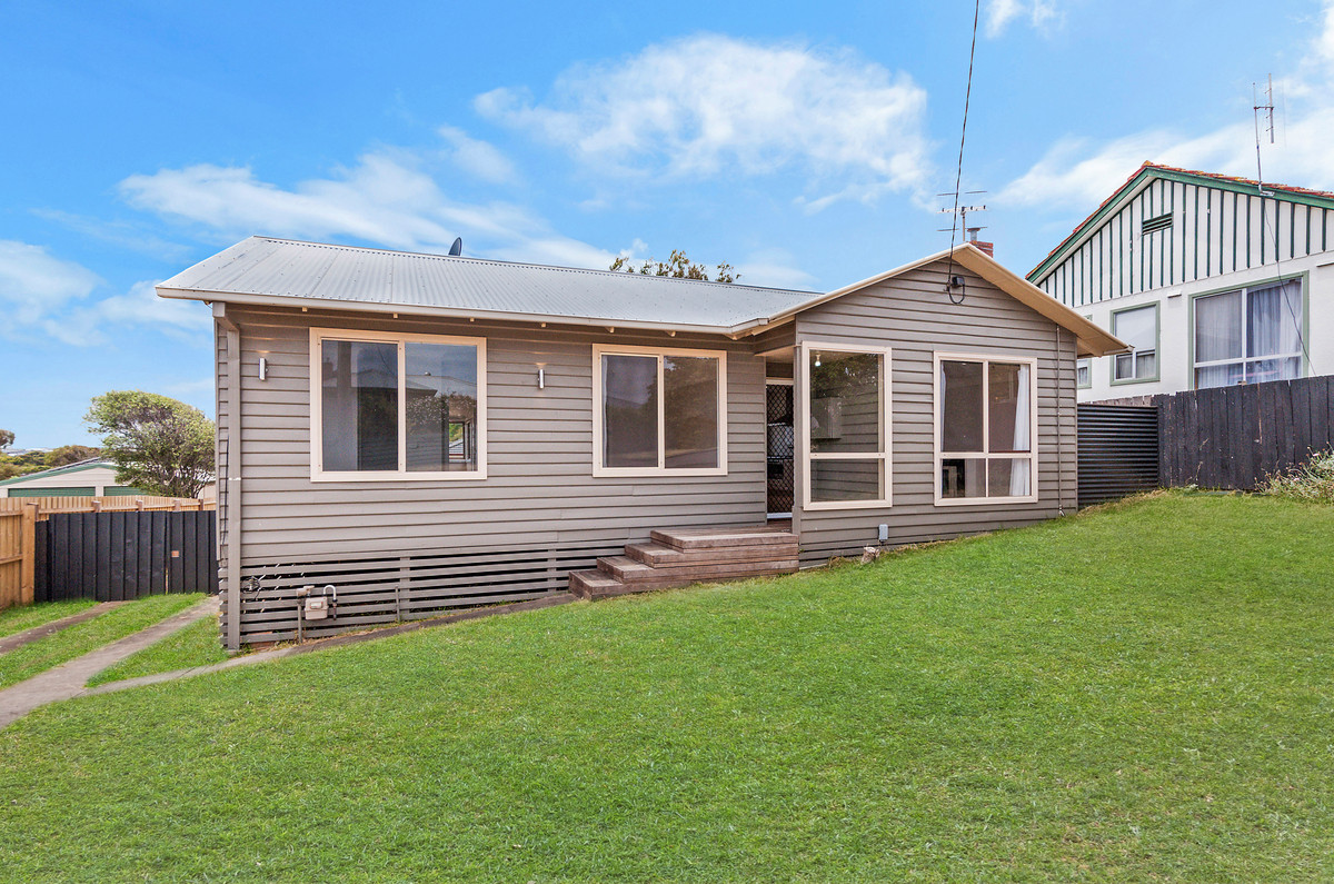 8 Kiama Avenue, Warrnambool VIC 3280