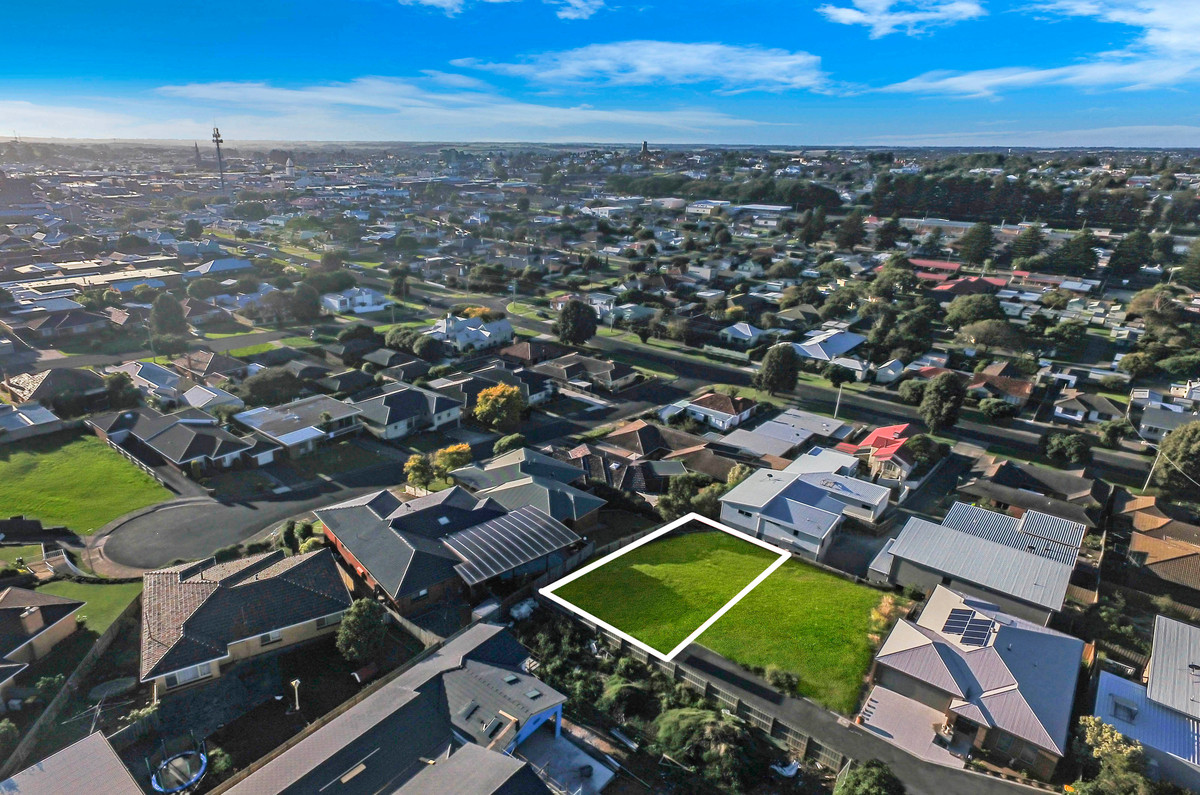 8 Allwood Rise, Warrnambool VIC 3280