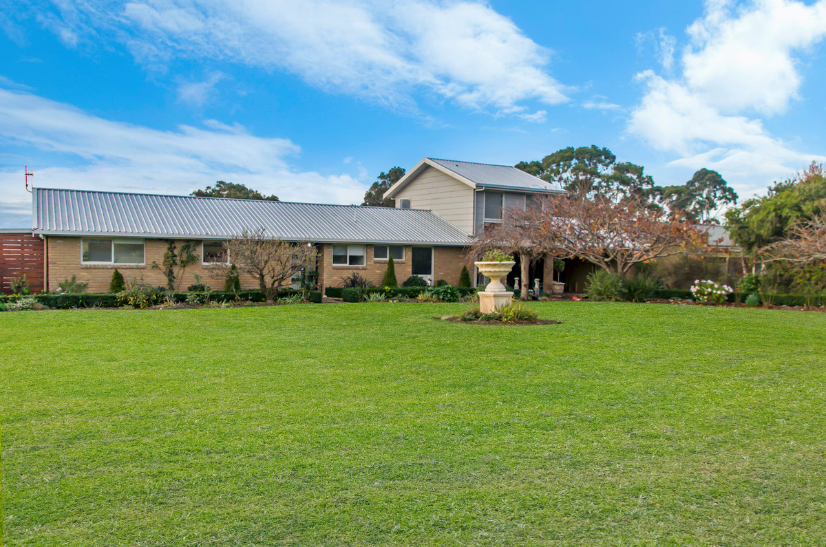 62 Clarke Street, Koroit VIC 3282