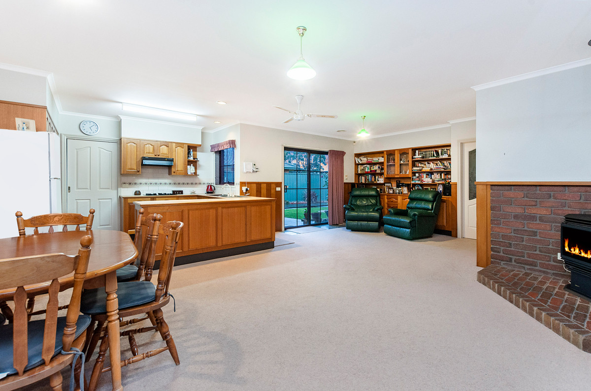 19 Mountain Ash Drive, Warrnambool VIC 3280