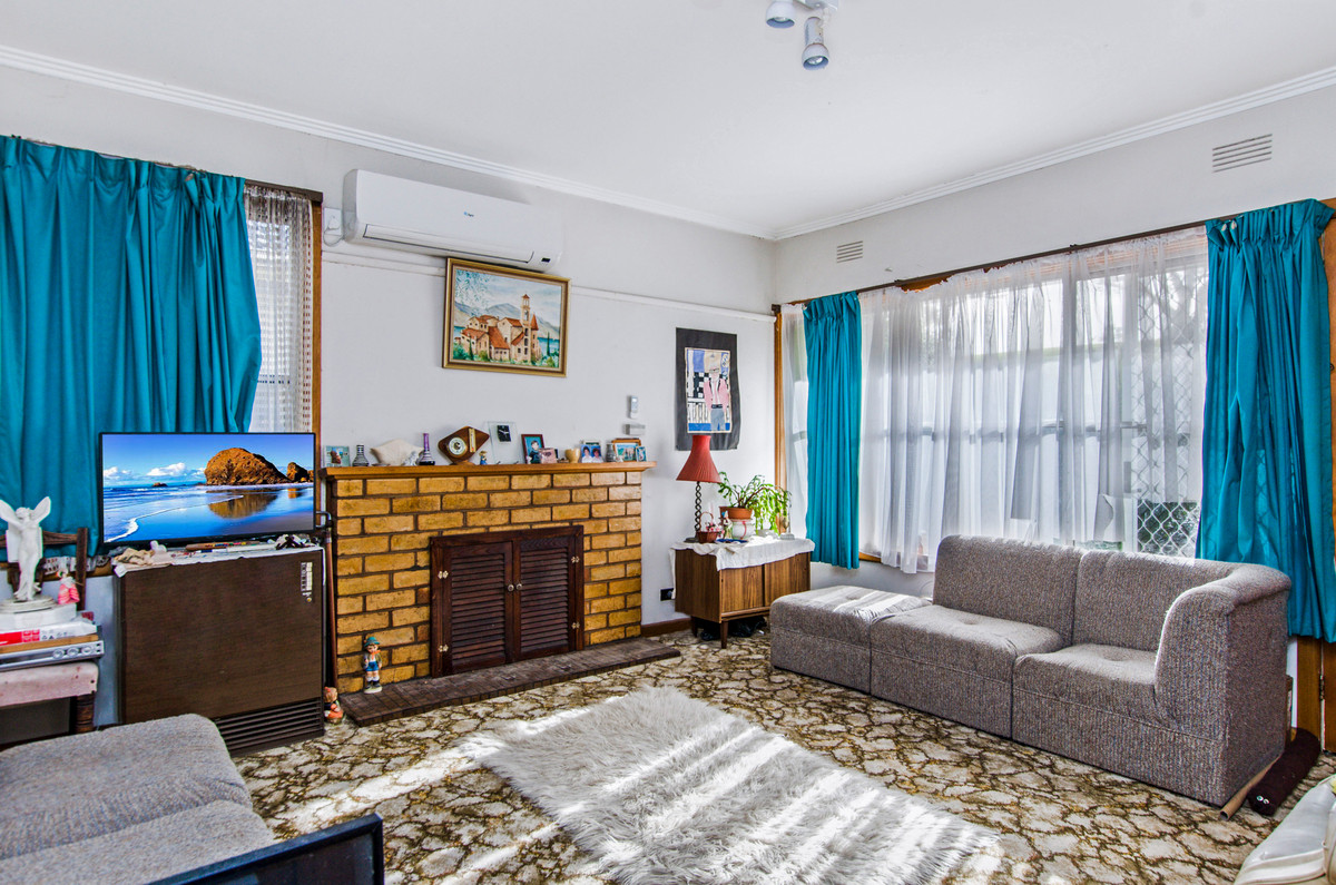 33 Tait Crescent, Warrnambool VIC 3280