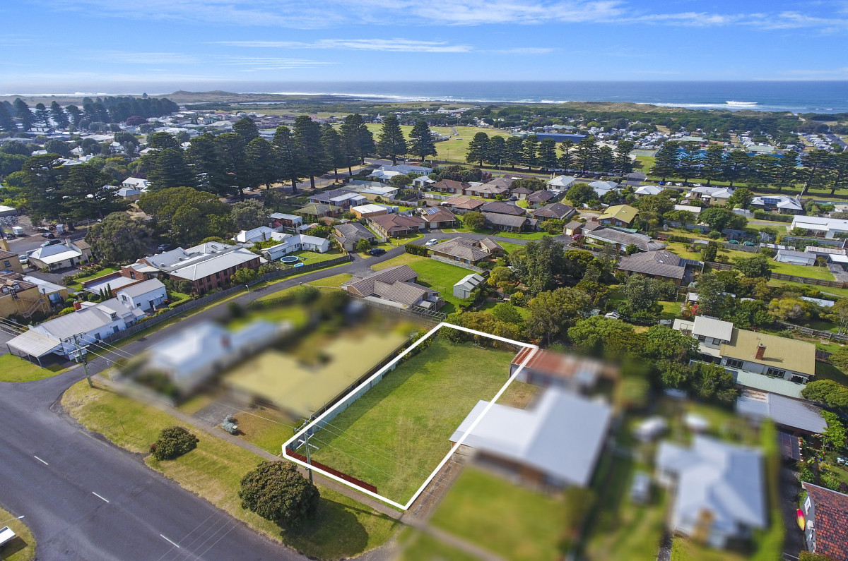 35 Cox Street, Port Fairy VIC 3284