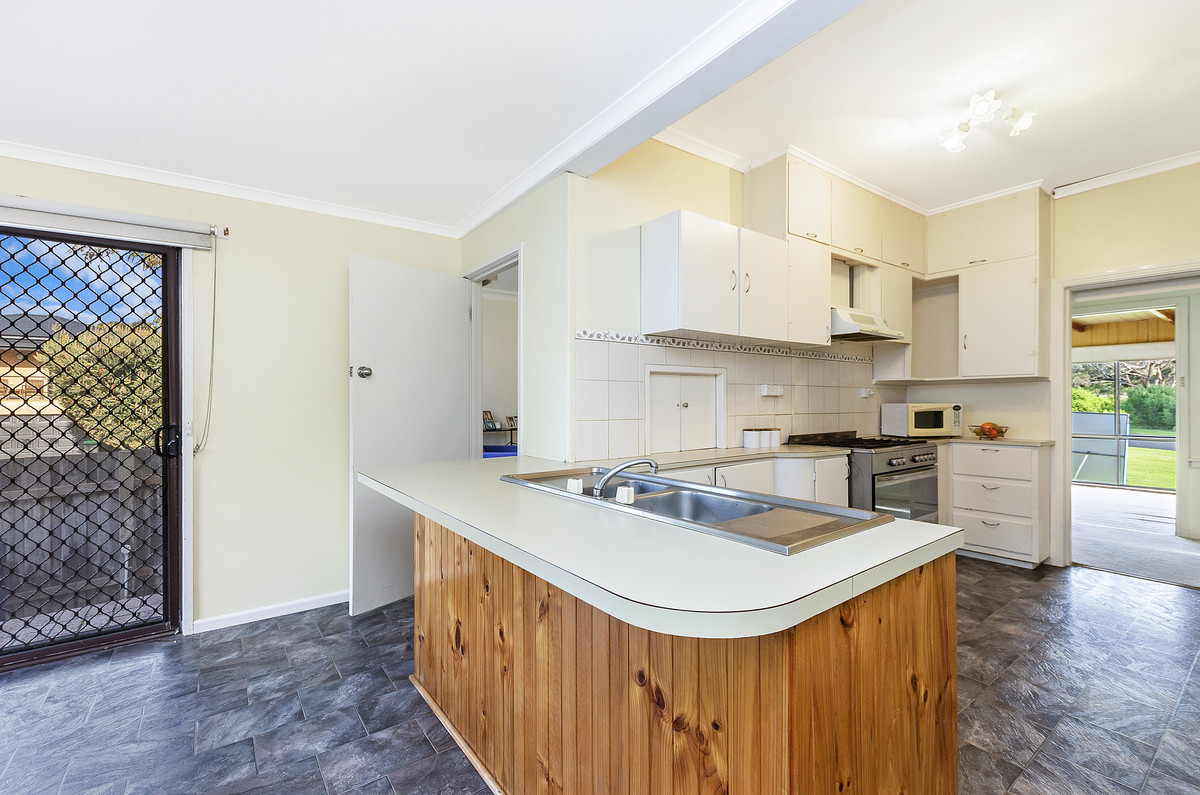 102 Hickford Parade, Warrnambool VIC 3280