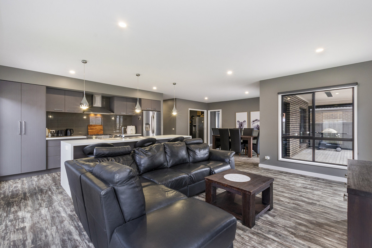 59 Dennington Rise, Warrnambool VIC 3280
