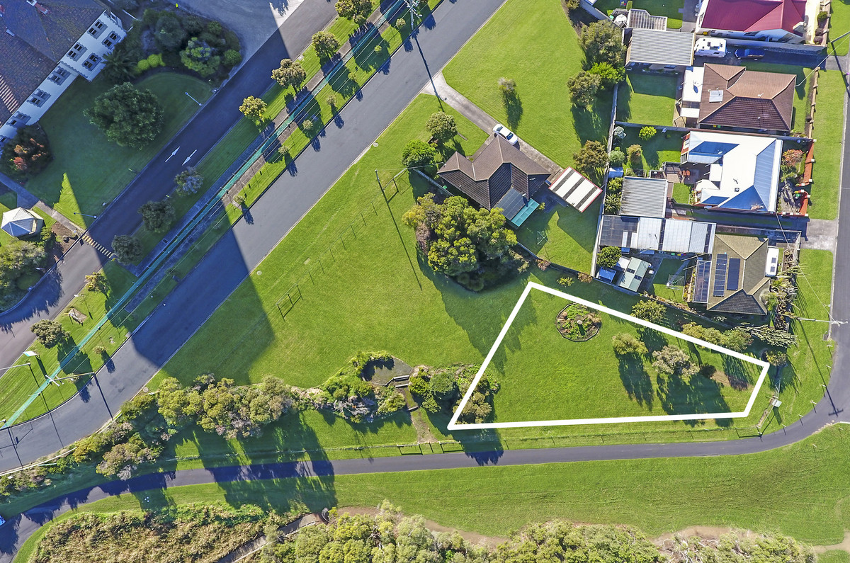 15 The Esplanade, Dennington VIC 3280