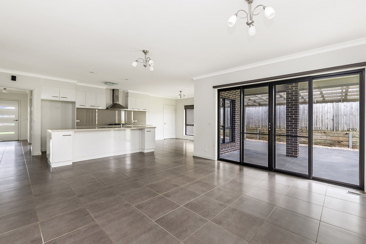 12 Dennington Rise, Dennington VIC 3280