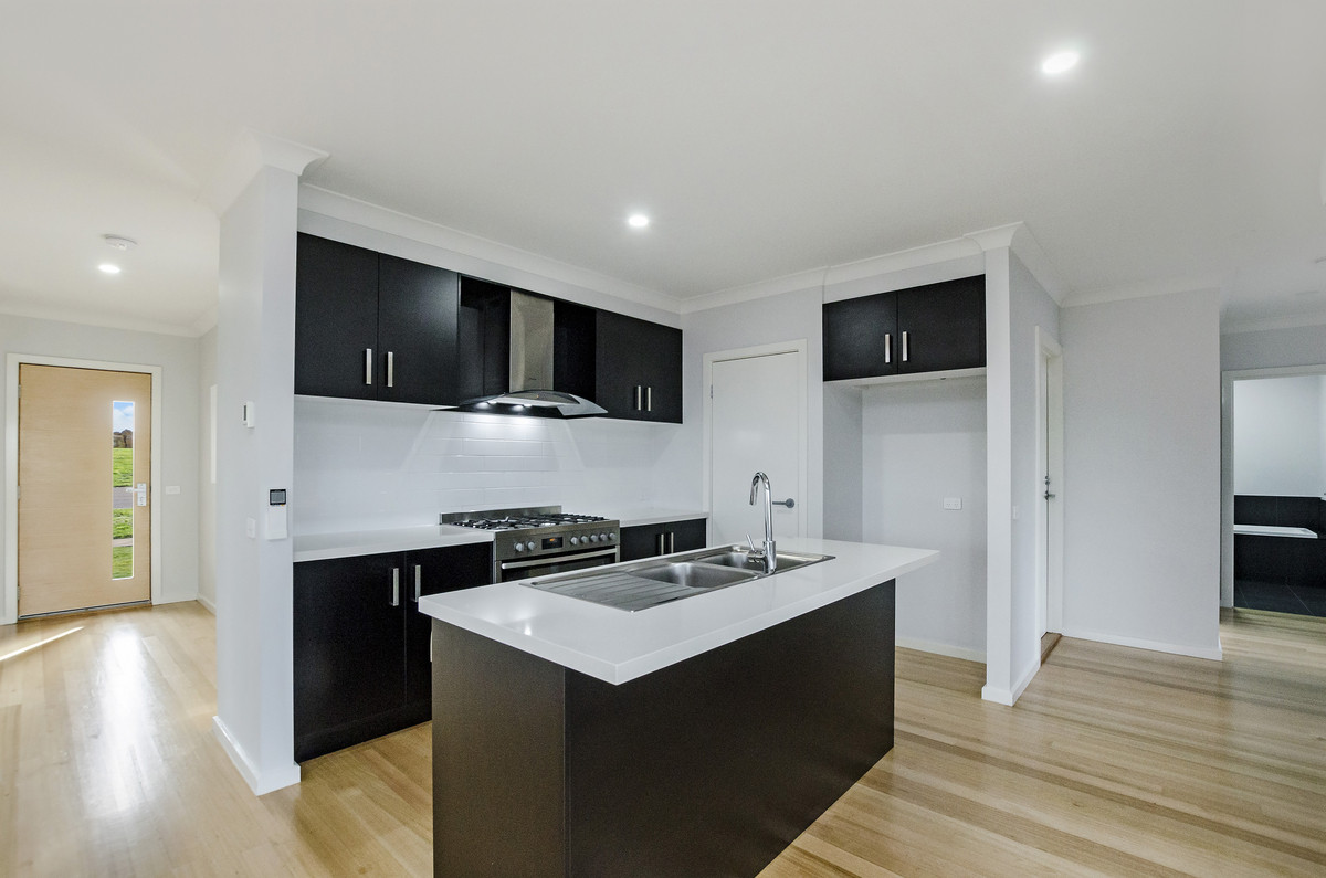 19 Warburton Way, Warrnambool VIC 3280