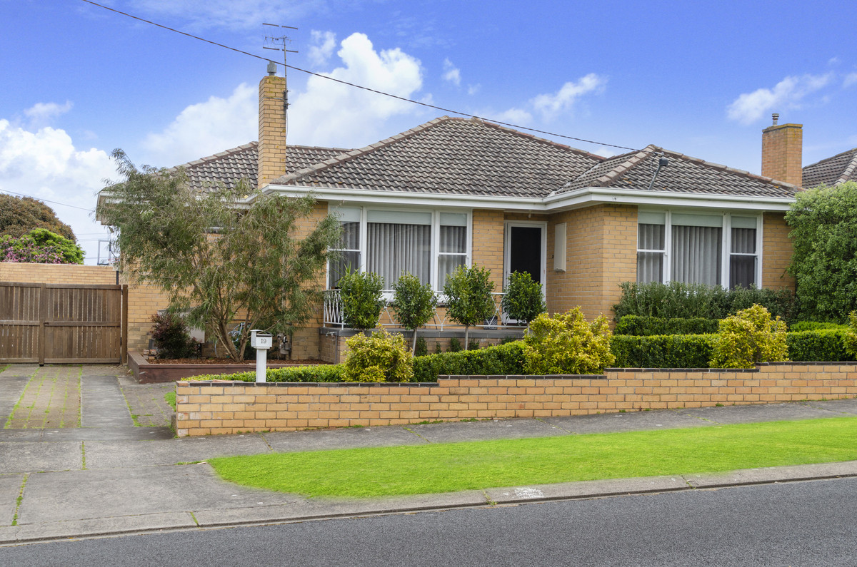 19 St James Crescent, Warrnambool VIC 3280