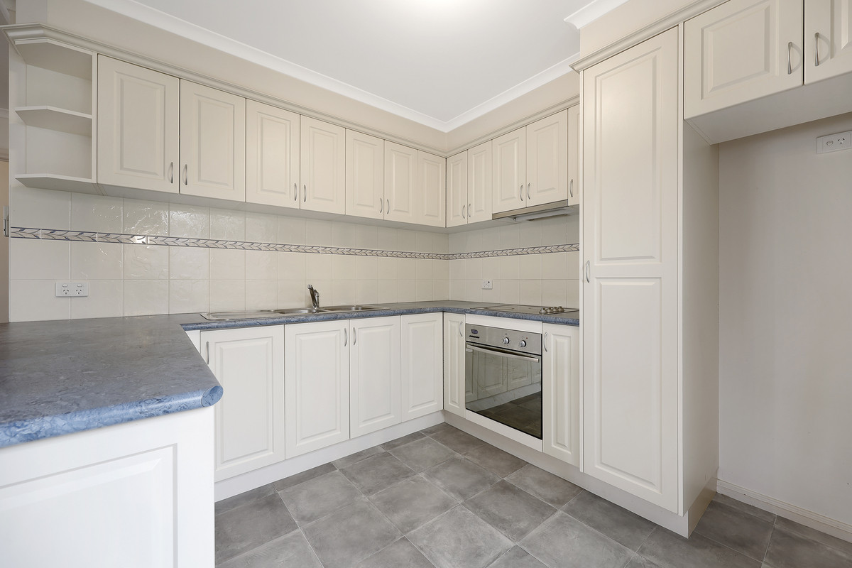 18 Adriana Crescent, Dennington VIC 3280