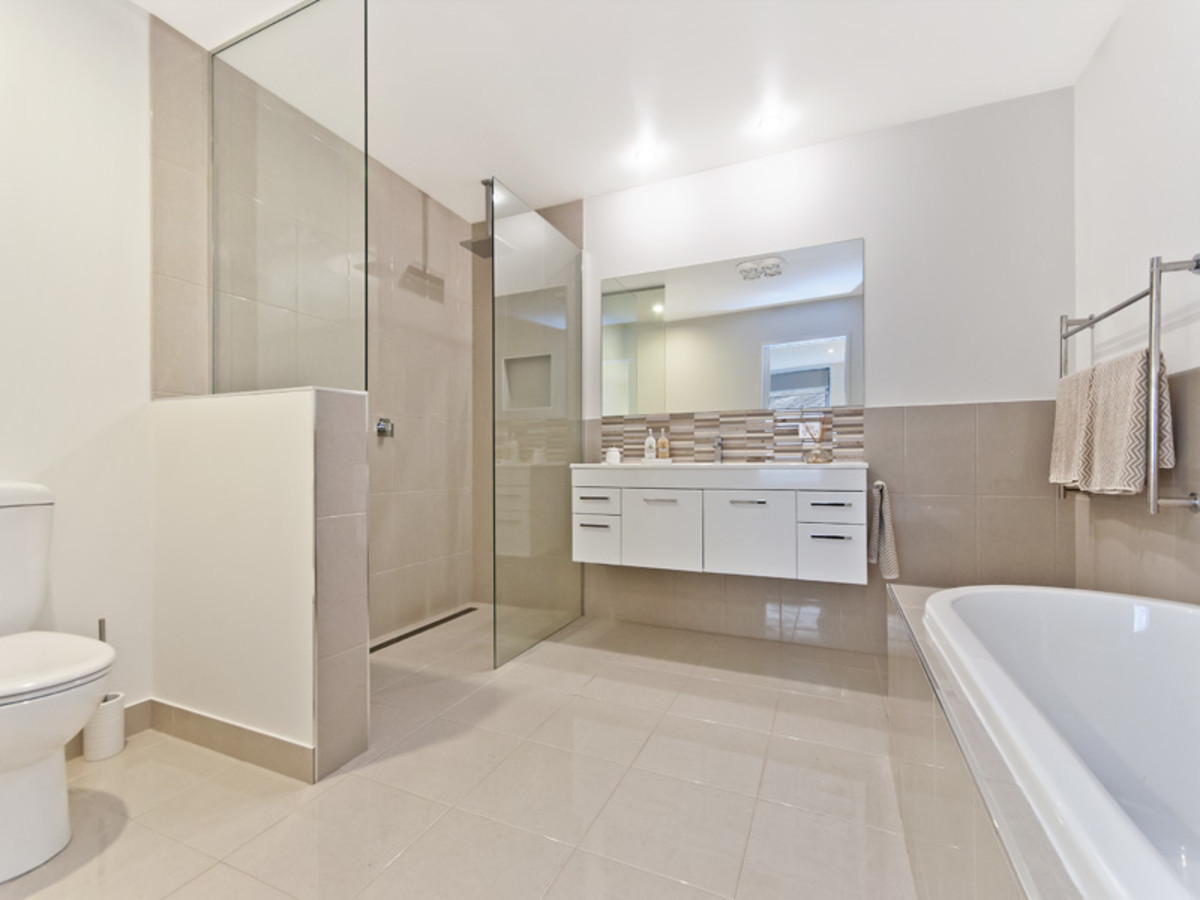 8 Roxburgh Court, Warrnambool VIC 3280
