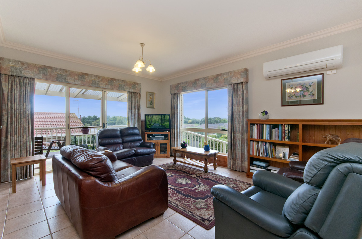 17 Fairway Crescent, Warrnambool VIC 3280
