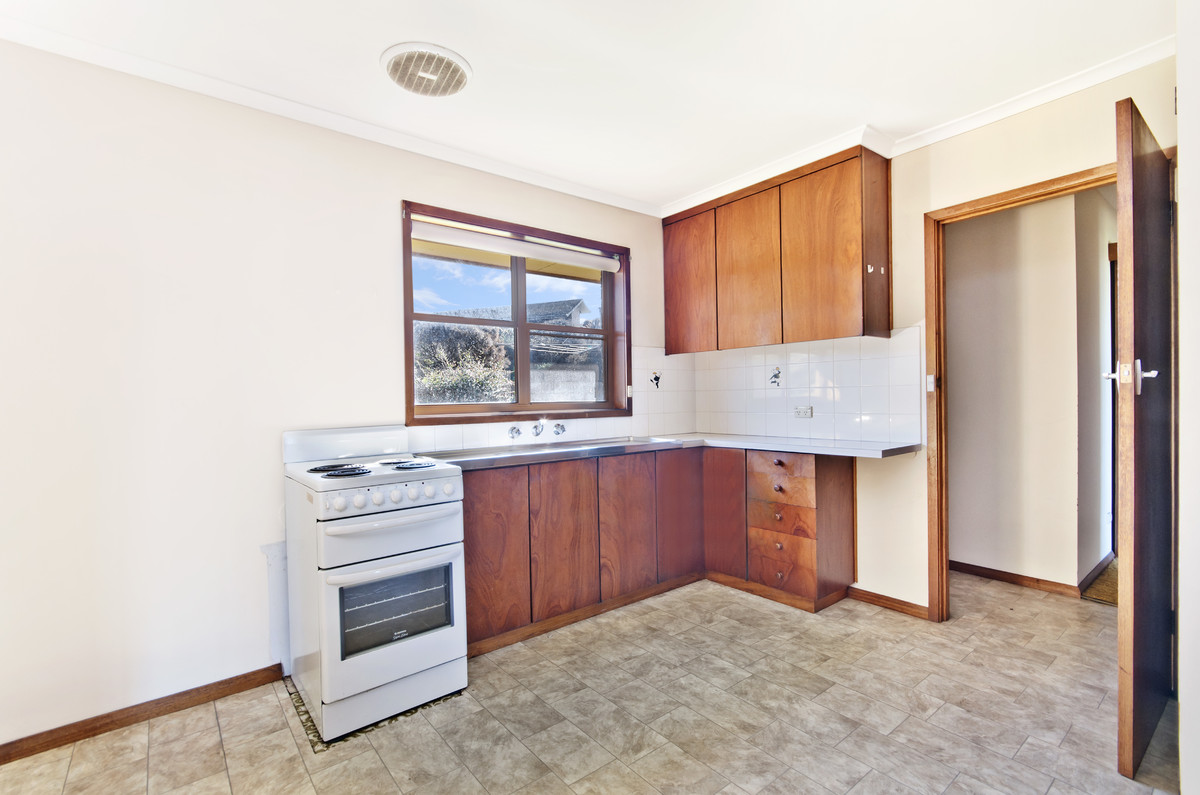 9 Lynden Grove, Warrnambool VIC 3280