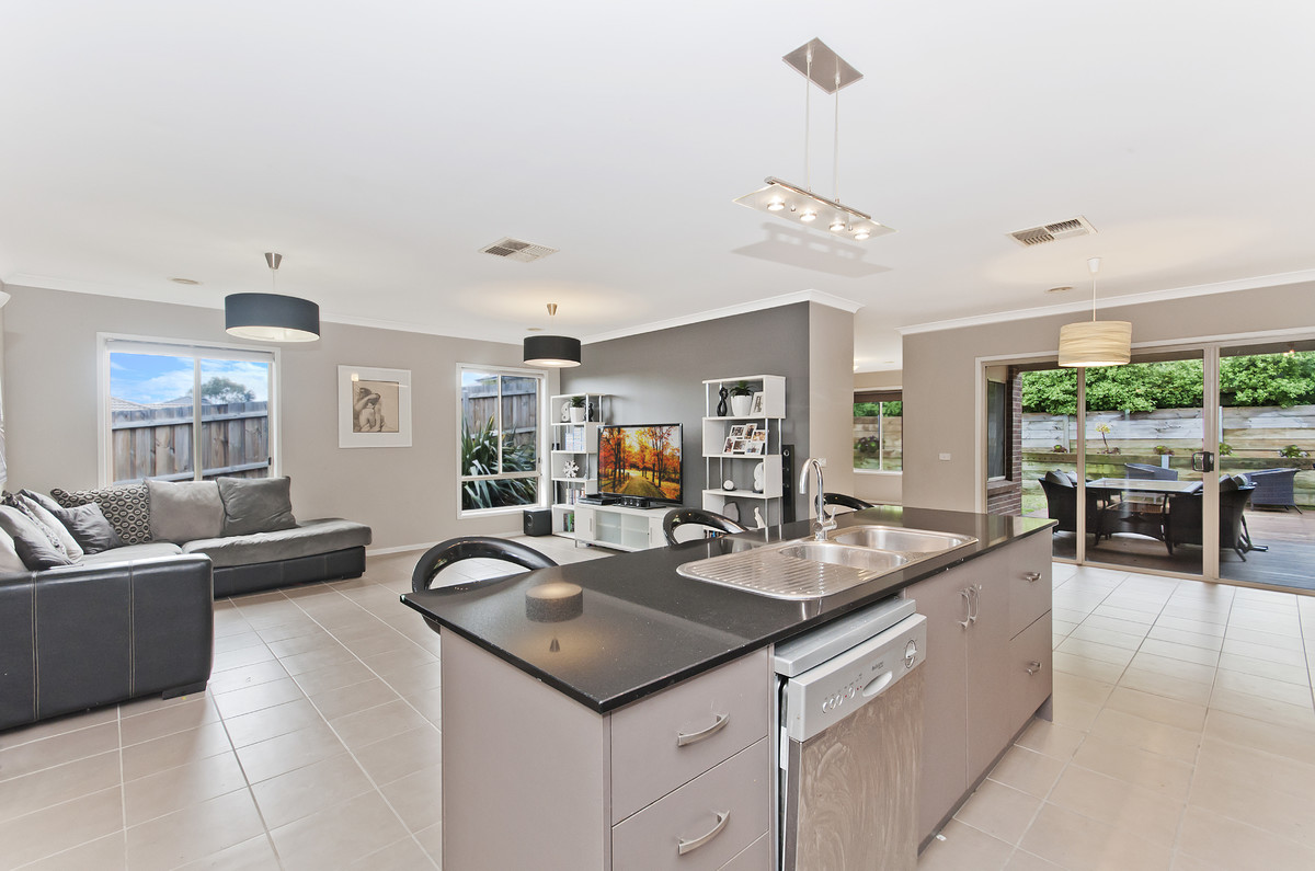 4 Dennington Rise, Dennington VIC 3280