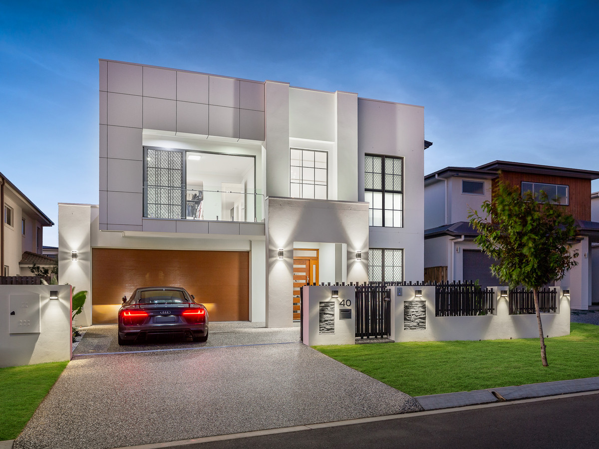 FAMILY PERFECTION WITH LIFESTYLE ADVANTAGES