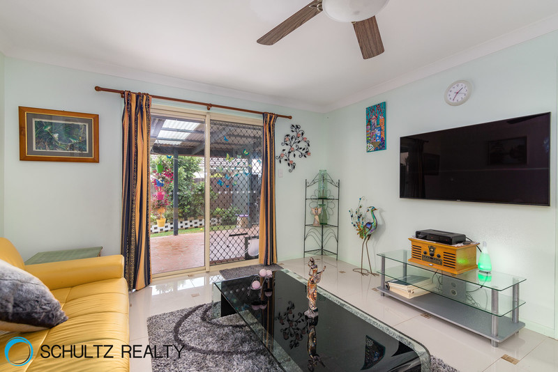 17 Lyrebird Street,Loganlea,Australia 4131,4 Bedrooms Bedrooms,2 BathroomsBathrooms,House,Lyrebird Street,1041