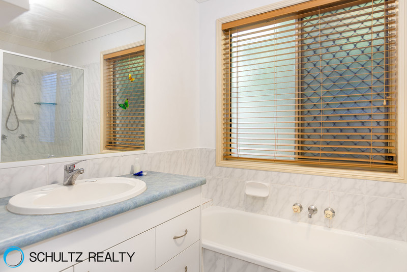 17 Lyrebird Street,Loganlea,Australia 4131,4 Bedrooms Bedrooms,2 BathroomsBathrooms,House,Lyrebird Street,1041