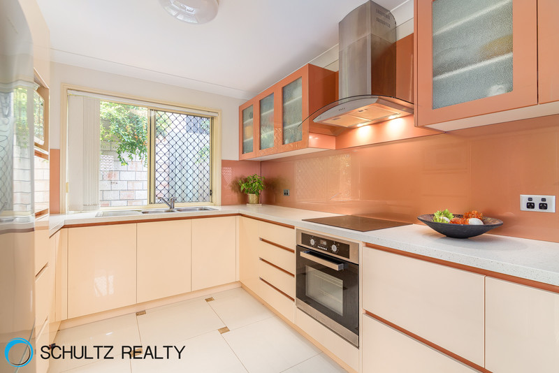 17 Lyrebird Street,Loganlea,Australia 4131,4 Bedrooms Bedrooms,2 BathroomsBathrooms,House,Lyrebird Street,1041