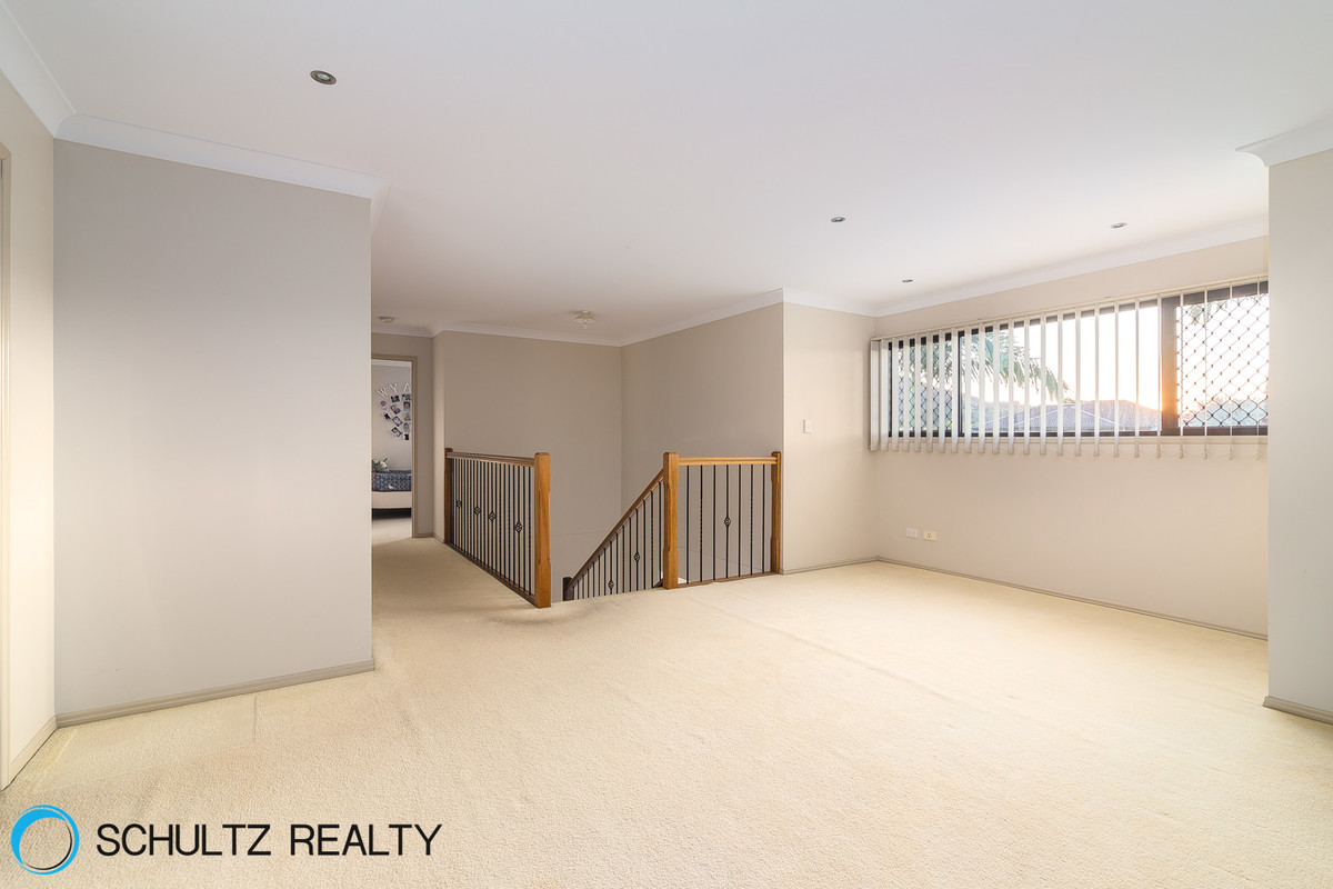 9 Riverbreeze Court,Windaroo,Australia 4207,4 Bedrooms Bedrooms,2 BathroomsBathrooms,House,Riverbreeze Court,1046