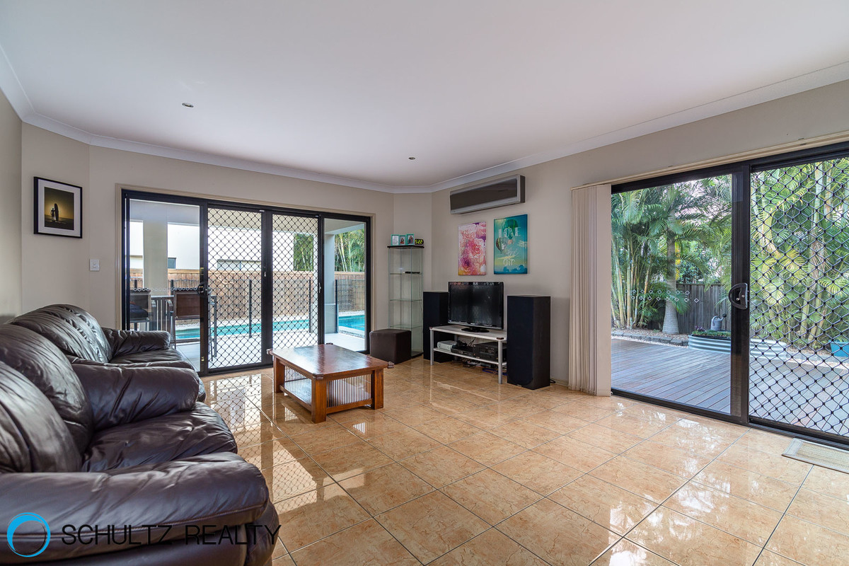 9 Riverbreeze Court,Windaroo,Australia 4207,4 Bedrooms Bedrooms,2 BathroomsBathrooms,House,Riverbreeze Court,1046