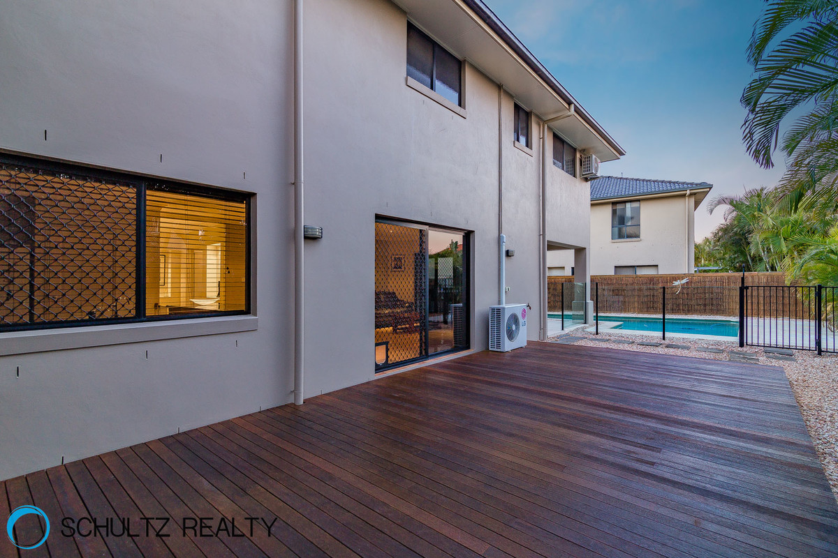 9 Riverbreeze Court,Windaroo,Australia 4207,4 Bedrooms Bedrooms,2 BathroomsBathrooms,House,Riverbreeze Court,1046