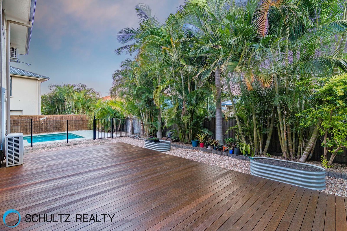 9 Riverbreeze Court,Windaroo,Australia 4207,4 Bedrooms Bedrooms,2 BathroomsBathrooms,House,Riverbreeze Court,1046