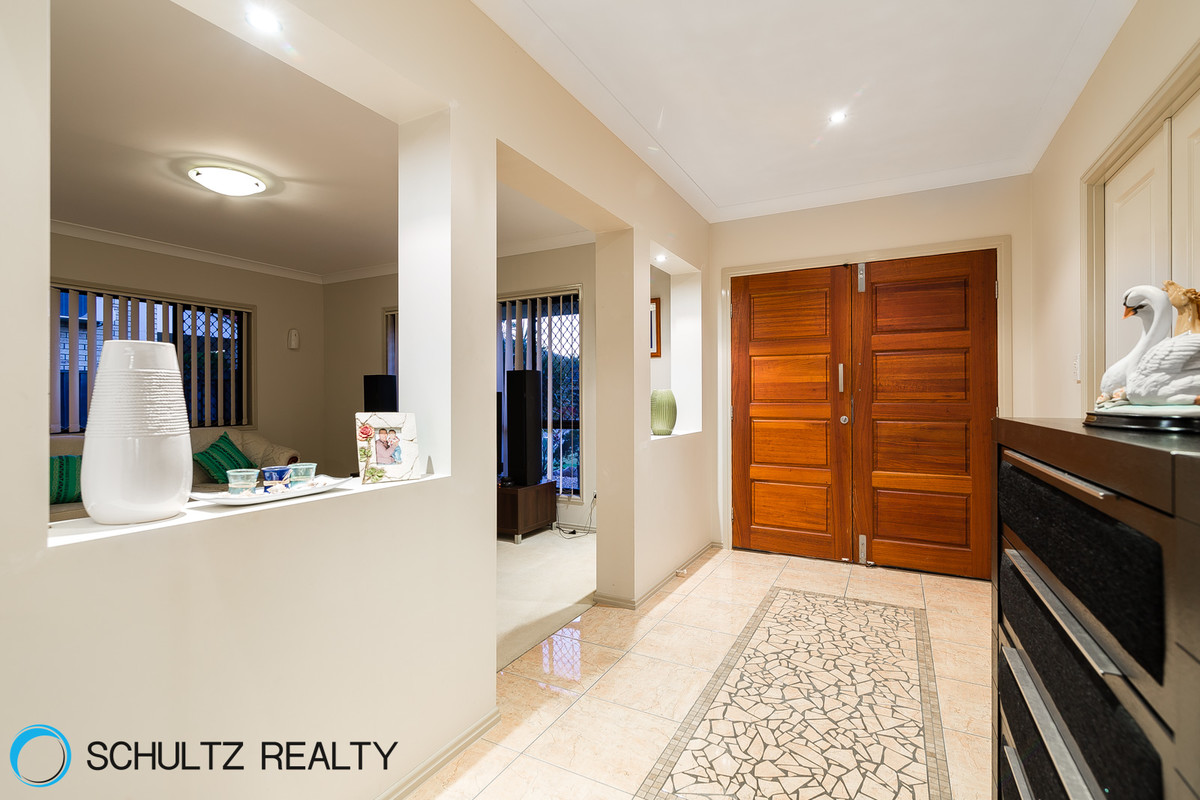 9 Riverbreeze Court,Windaroo,Australia 4207,4 Bedrooms Bedrooms,2 BathroomsBathrooms,House,Riverbreeze Court,1046