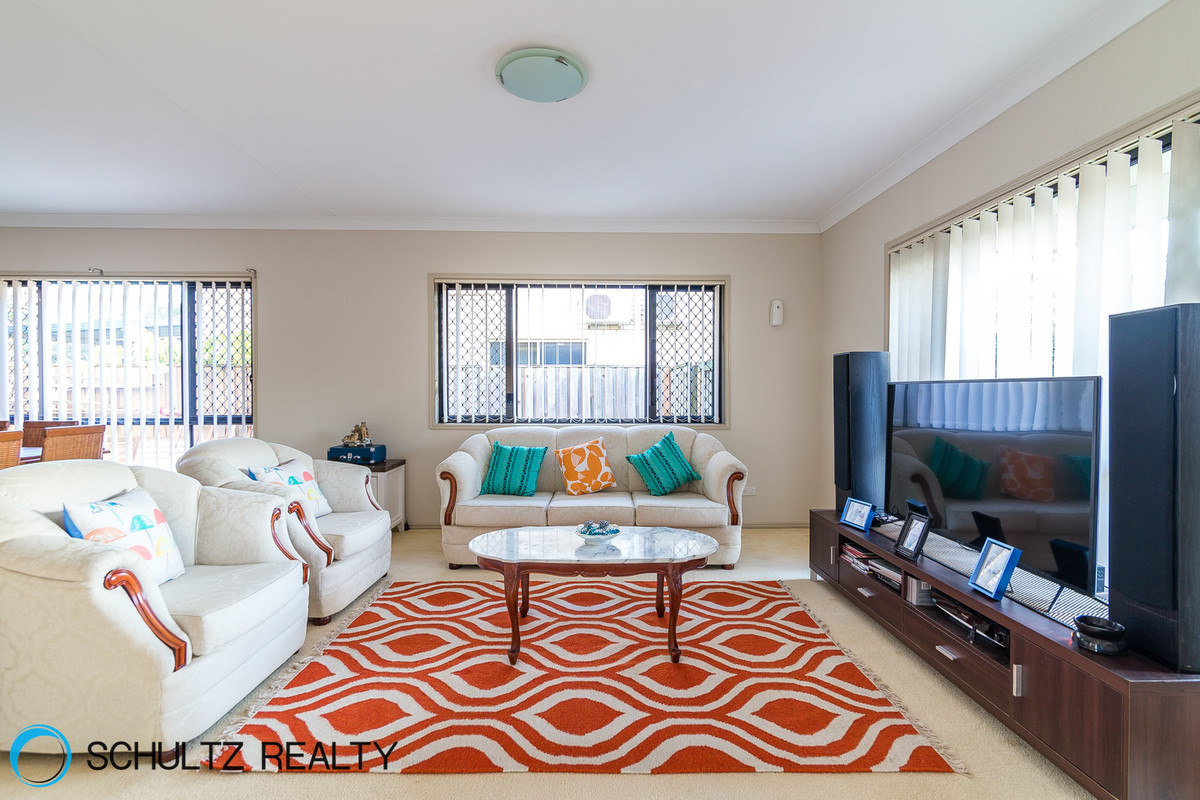 9 Riverbreeze Court,Windaroo,Australia 4207,4 Bedrooms Bedrooms,2 BathroomsBathrooms,House,Riverbreeze Court,1046