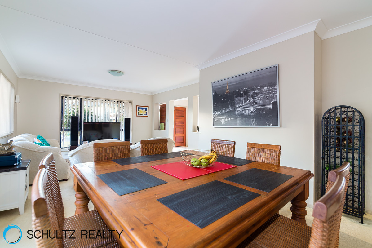 9 Riverbreeze Court,Windaroo,Australia 4207,4 Bedrooms Bedrooms,2 BathroomsBathrooms,House,Riverbreeze Court,1046
