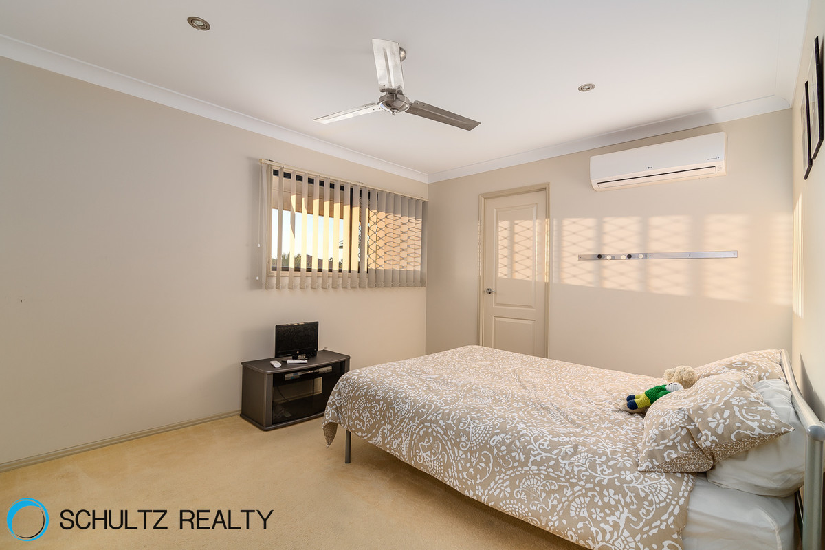 9 Riverbreeze Court,Windaroo,Australia 4207,4 Bedrooms Bedrooms,2 BathroomsBathrooms,House,Riverbreeze Court,1046