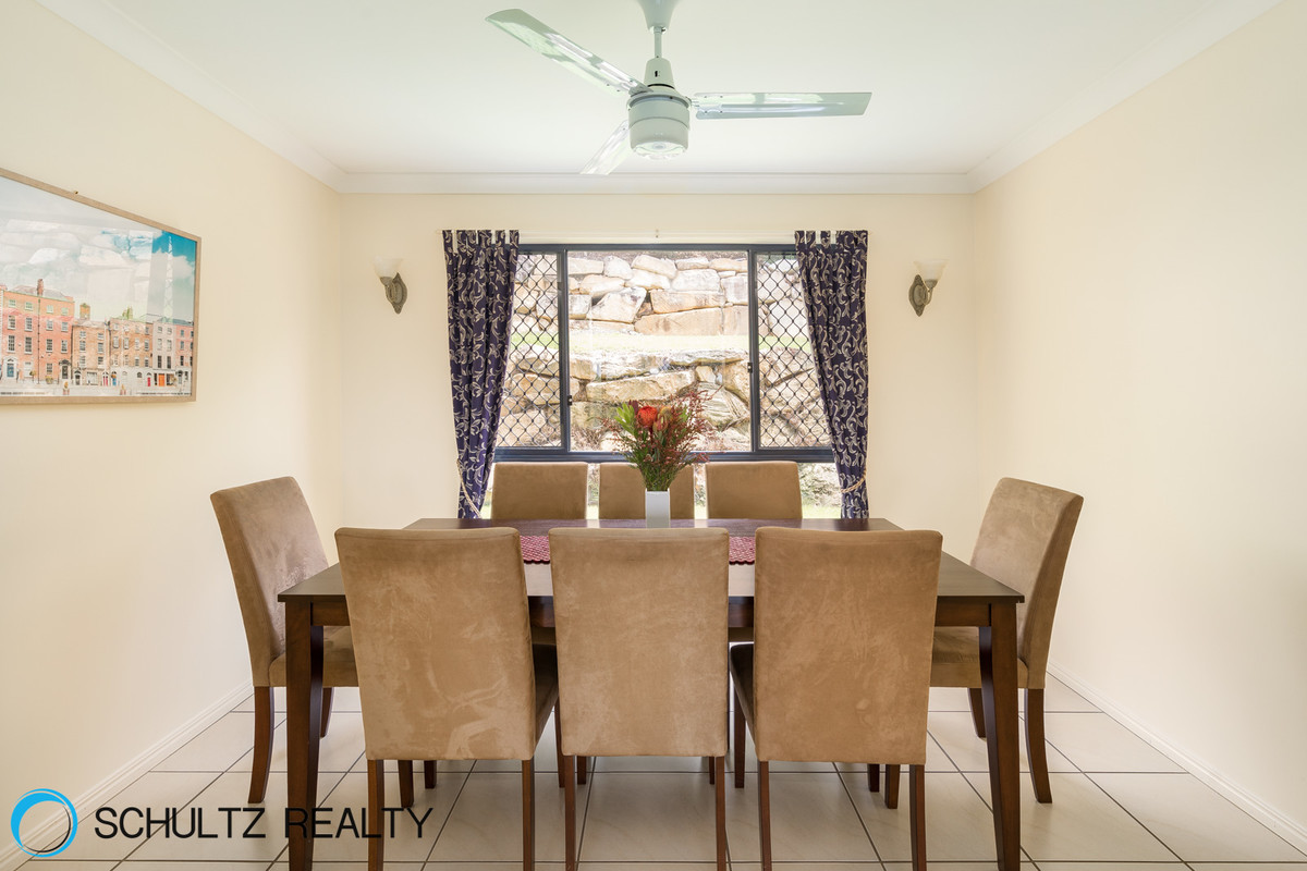 18 Bahrview Drive,Bahrs Scrub,Australia 4207,6 Bedrooms Bedrooms,3 BathroomsBathrooms,House,Bahrview Drive,1069