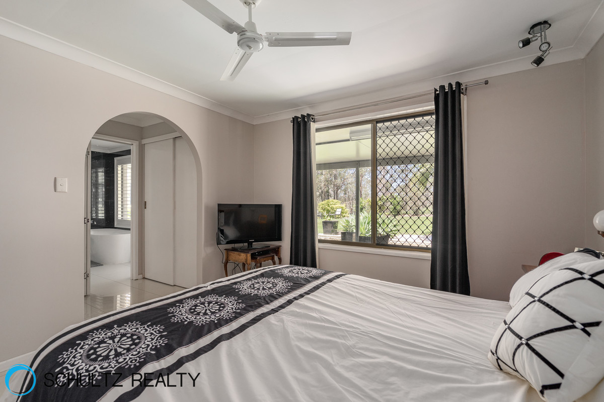 8 Peachey Road,Ormeau,Australia 4208,4 Bedrooms Bedrooms,2 BathroomsBathrooms,House,Peachey Road,1070