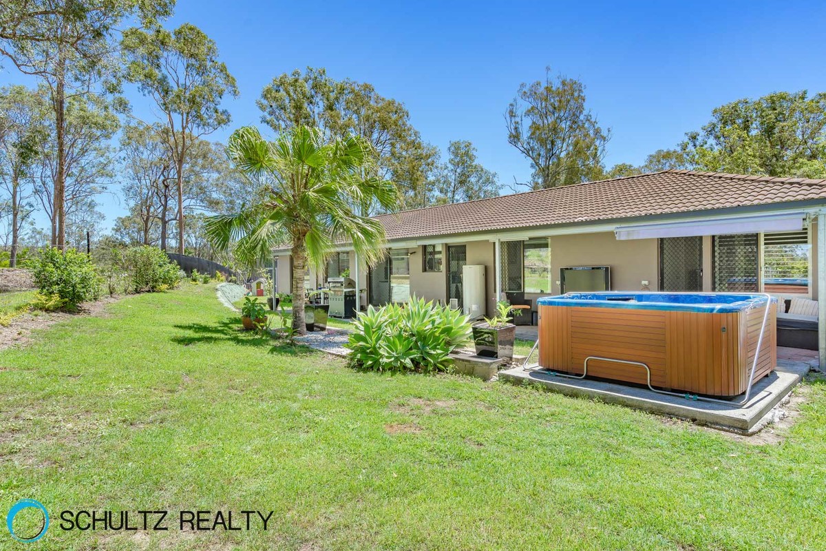 8 Peachey Road,Ormeau,Australia 4208,4 Bedrooms Bedrooms,2 BathroomsBathrooms,House,Peachey Road,1070