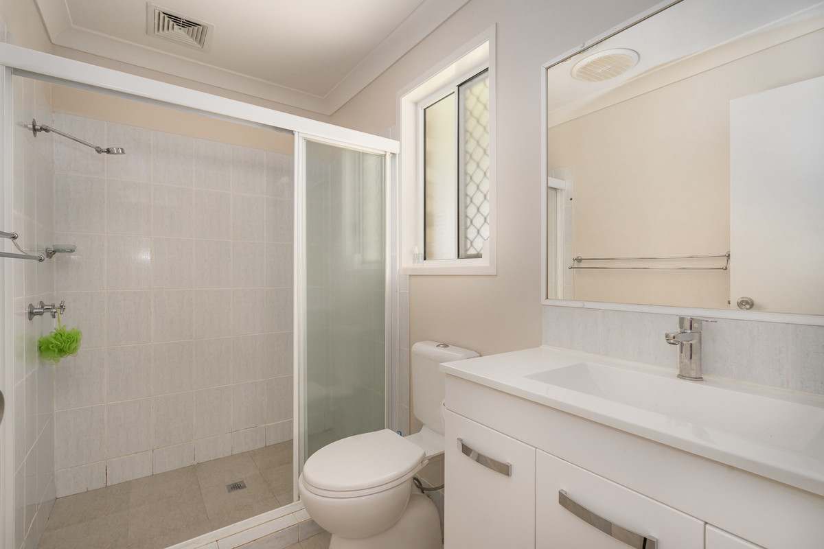7 Allenby Crescent,Windaroo,Australia 4207,4 Bedrooms Bedrooms,2 BathroomsBathrooms,House,Allenby Crescent,1071