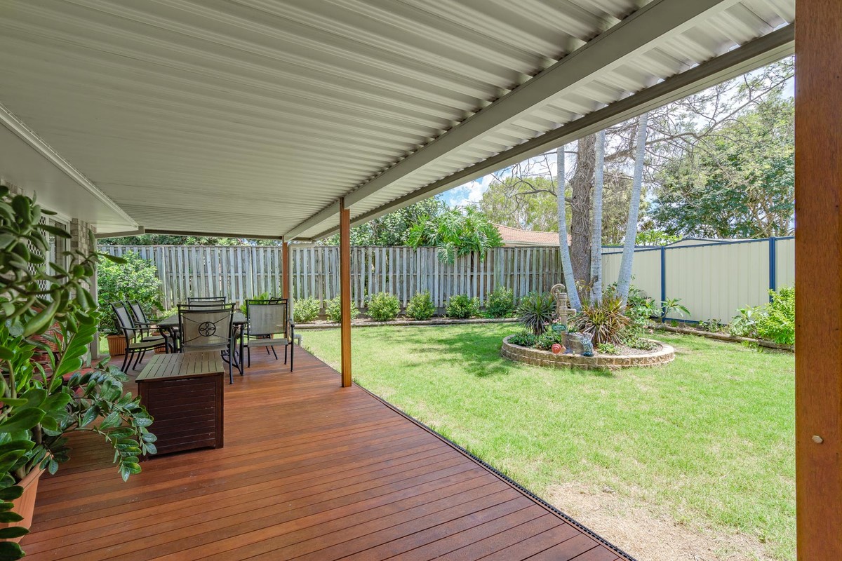 7 Allenby Crescent,Windaroo,Australia 4207,4 Bedrooms Bedrooms,2 BathroomsBathrooms,House,Allenby Crescent,1071