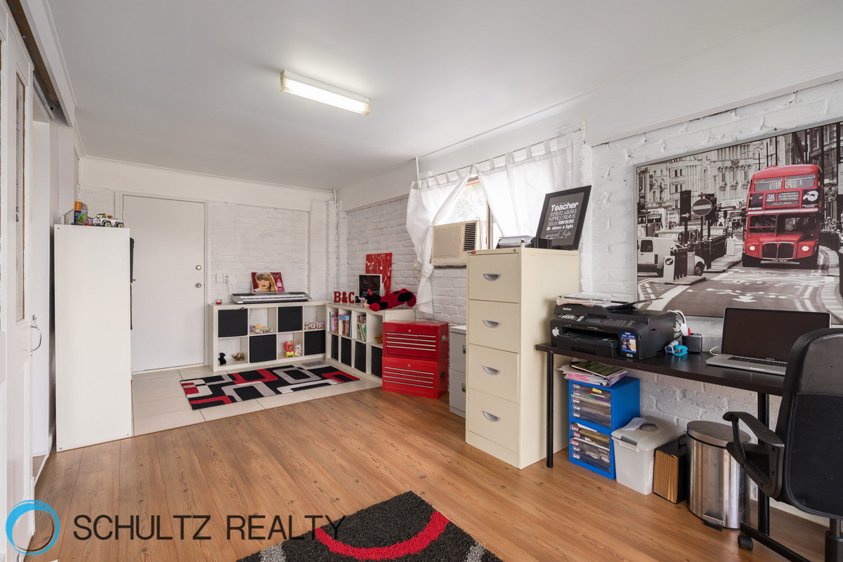 15 Jeffrey Court, Mount Warren Park, Australia 4207, 4 Bedrooms Bedrooms, ,2 BathroomsBathrooms,House,Sold,Jeffrey Court,1072
