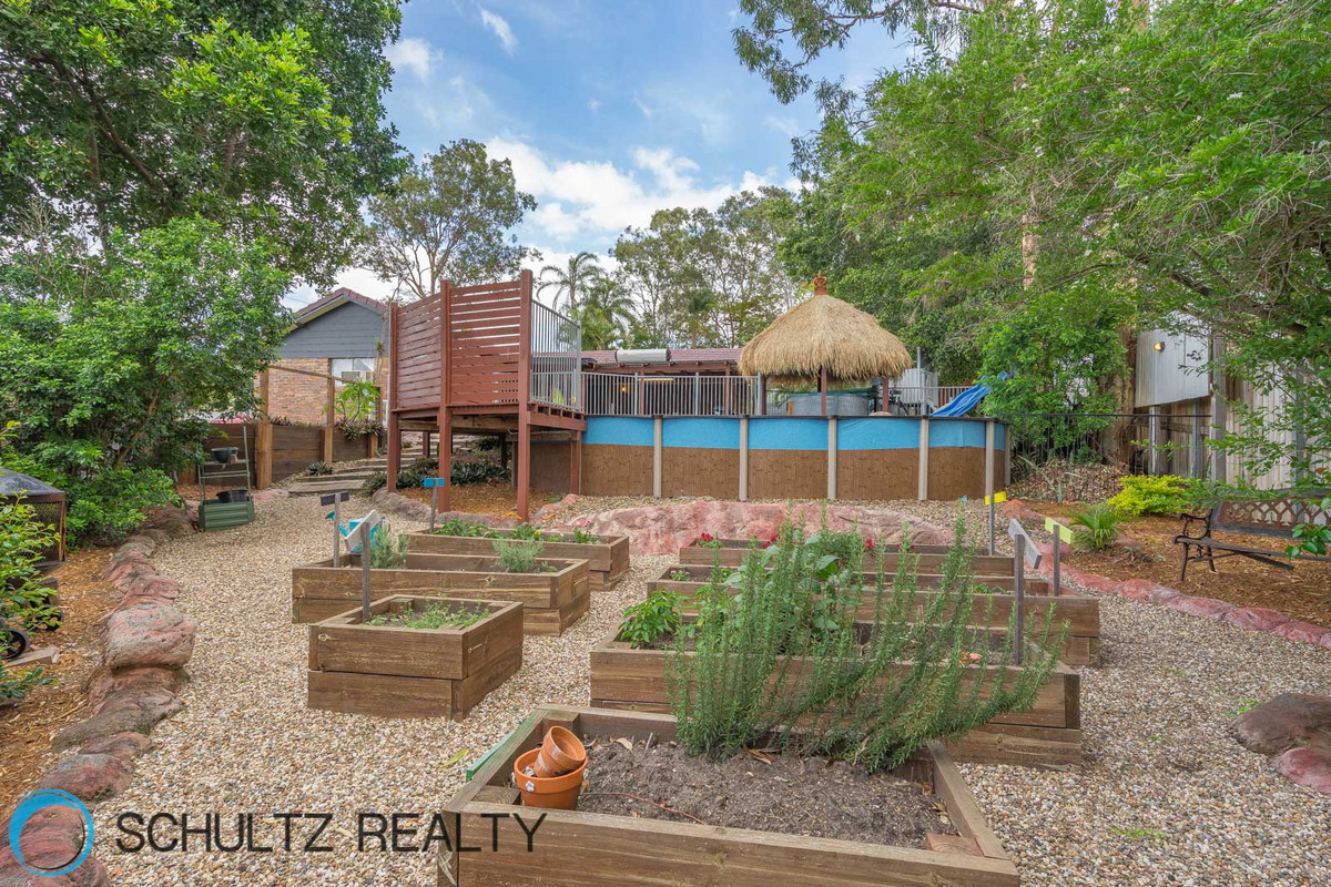 15 Jeffrey Court, Mount Warren Park, Australia 4207, 4 Bedrooms Bedrooms, ,2 BathroomsBathrooms,House,Sold,Jeffrey Court,1072