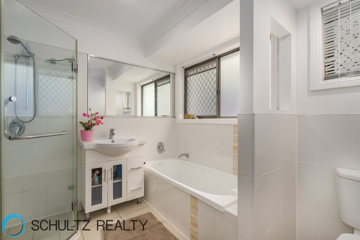 15 Jeffrey Court, Mount Warren Park, Australia 4207, 4 Bedrooms Bedrooms, ,2 BathroomsBathrooms,House,Sold,Jeffrey Court,1072