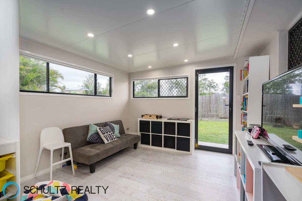111 Carl Heck Boulevard,Windaroo,Australia 4207,4 Bedrooms Bedrooms,2 BathroomsBathrooms,House,Carl Heck Boulevard,1085