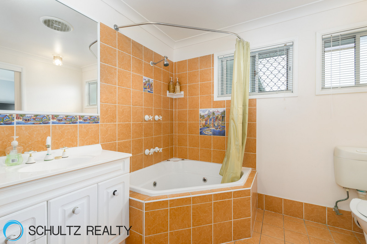 132 Marlowe Road,Alberton,Australia 4207,4 Bedrooms Bedrooms,2 BathroomsBathrooms,House,Marlowe Road,1087