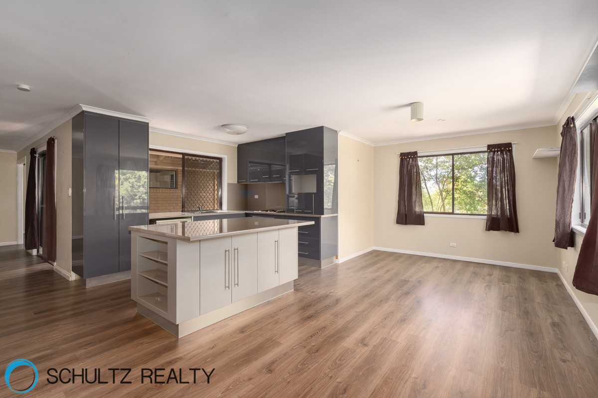 9 Rae Court,Mount Warren Park,Australia 4207,4 Bedrooms Bedrooms,2 BathroomsBathrooms,House,Rae Court,1089