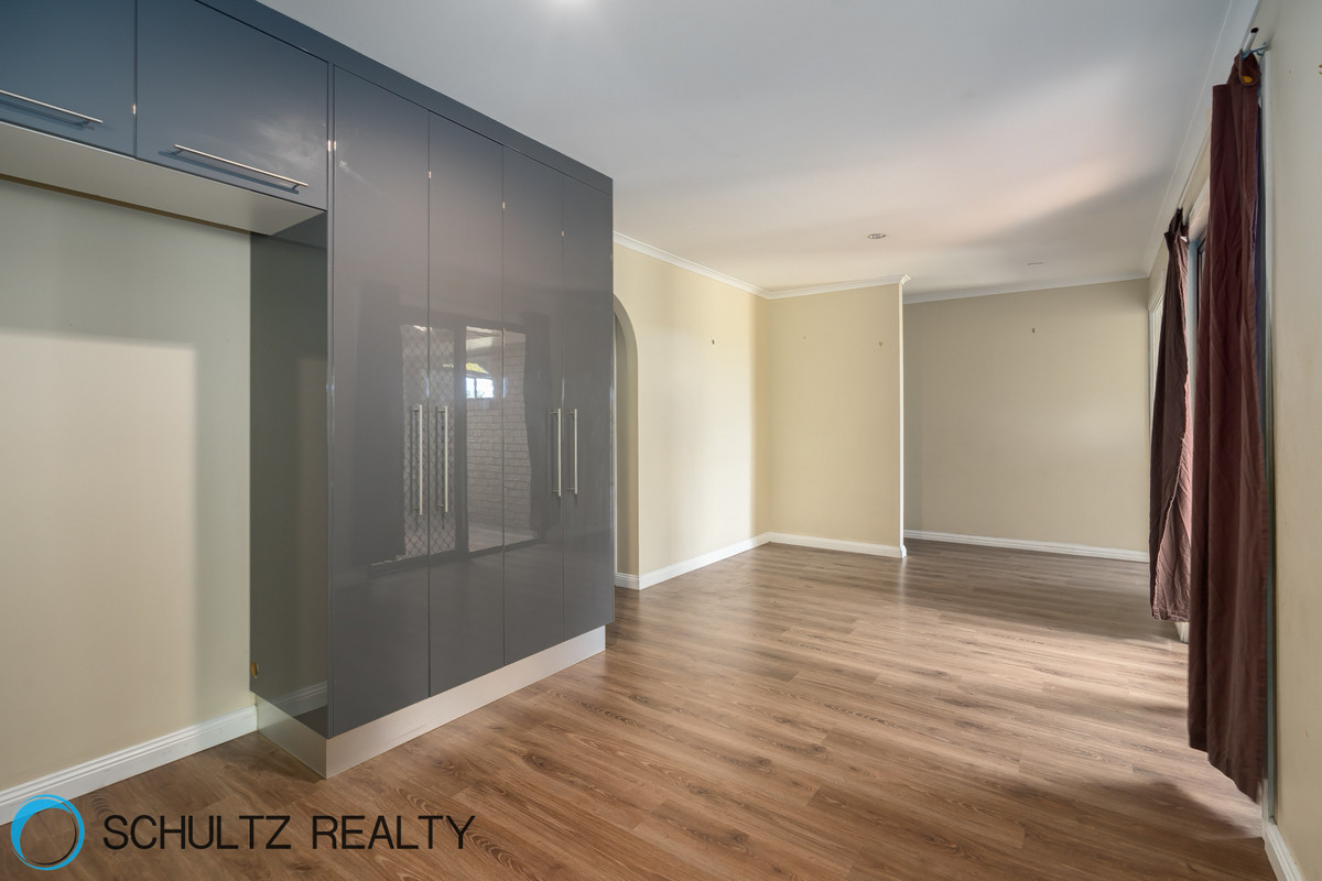 9 Rae Court,Mount Warren Park,Australia 4207,4 Bedrooms Bedrooms,2 BathroomsBathrooms,House,Rae Court,1089