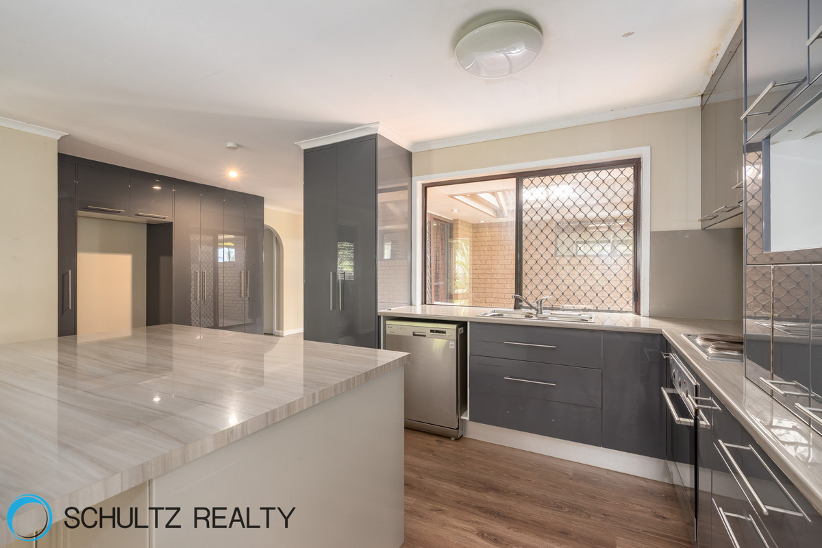 9 Rae Court,Mount Warren Park,Australia 4207,4 Bedrooms Bedrooms,2 BathroomsBathrooms,House,Rae Court,1089