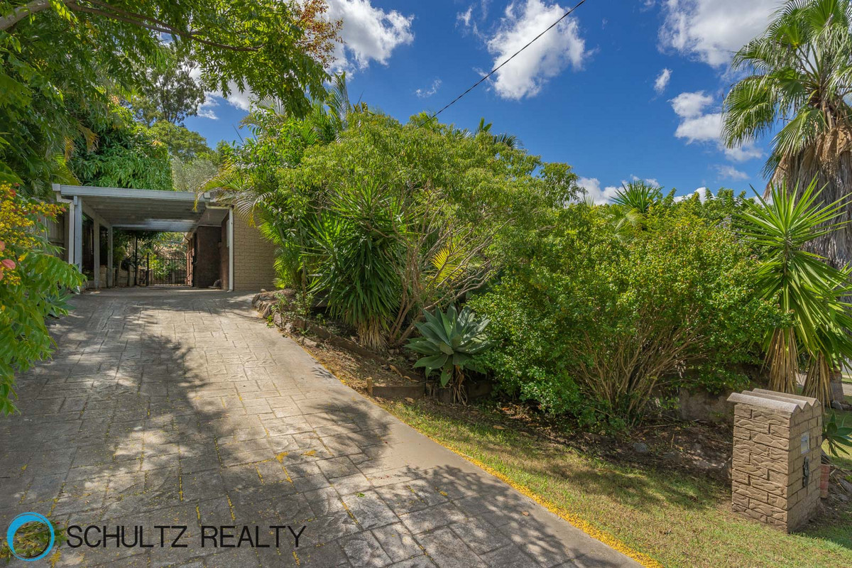 9 Rae Court,Mount Warren Park,Australia 4207,4 Bedrooms Bedrooms,2 BathroomsBathrooms,House,Rae Court,1089
