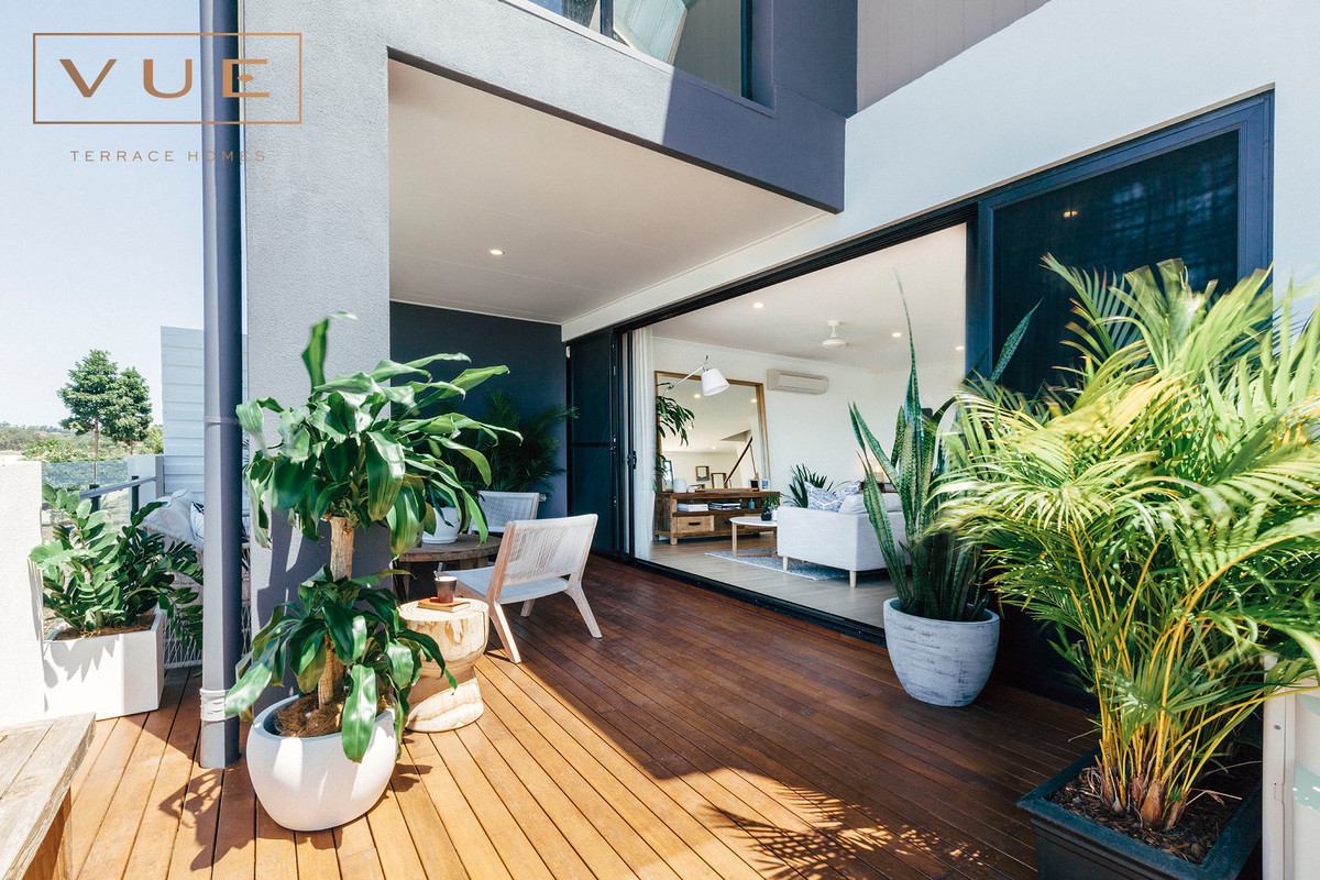 1 East Lane,Robina,Australia 4226,3 Bedrooms Bedrooms,2 BathroomsBathrooms,Townhouse,East Lane,1095