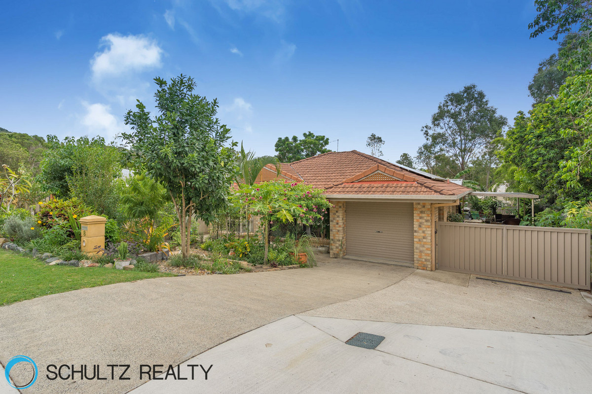 8 Hendrix Street, Windaroo, Australia 4207, 3 Bedrooms Bedrooms, ,2 BathroomsBathrooms,House,Sold,Hendrix Street,1094