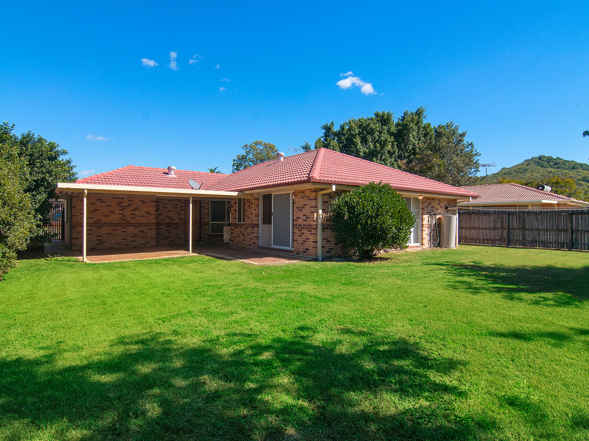 22 Hendrix Street,Windaroo,Australia 4207,4 Bedrooms Bedrooms,2 BathroomsBathrooms,House,Hendrix Street,1097