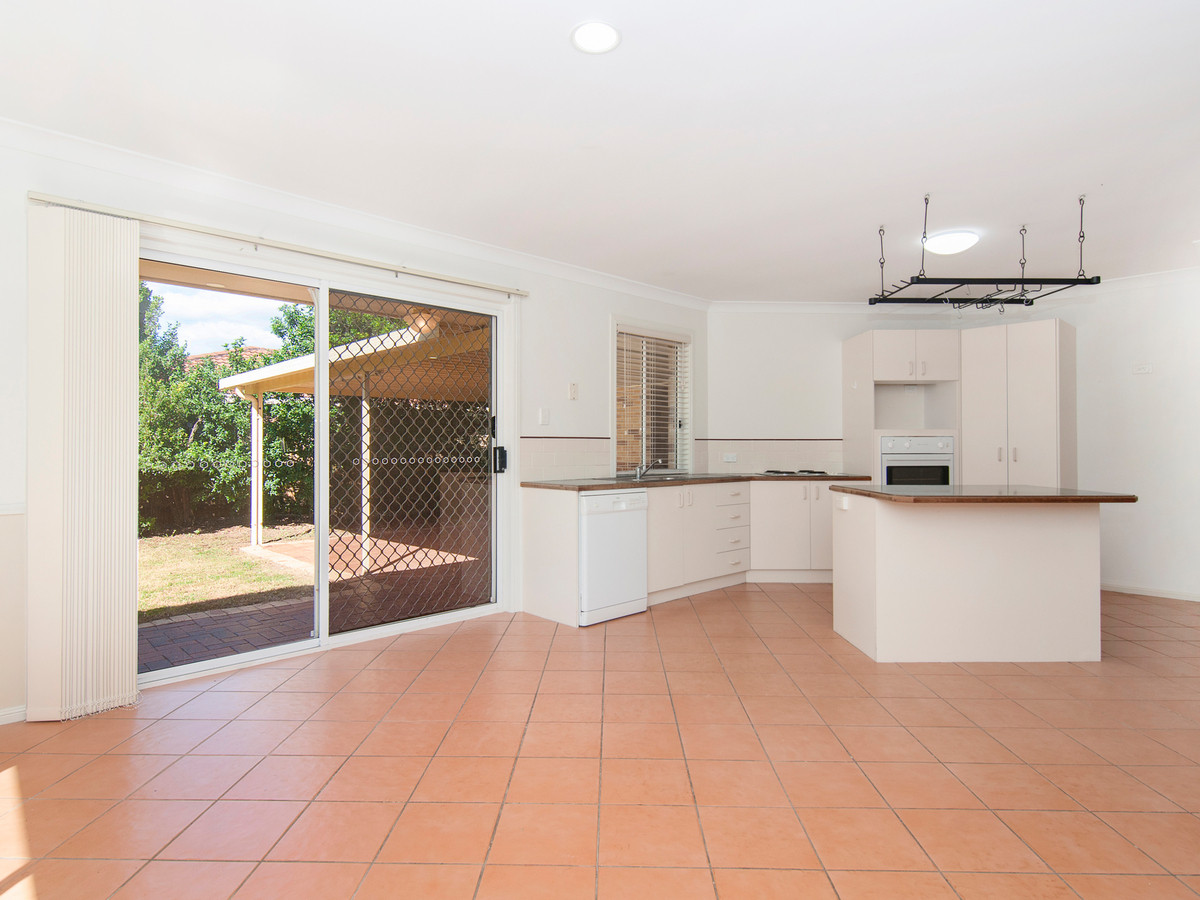 22 Hendrix Street,Windaroo,Australia 4207,4 Bedrooms Bedrooms,2 BathroomsBathrooms,House,Hendrix Street,1097
