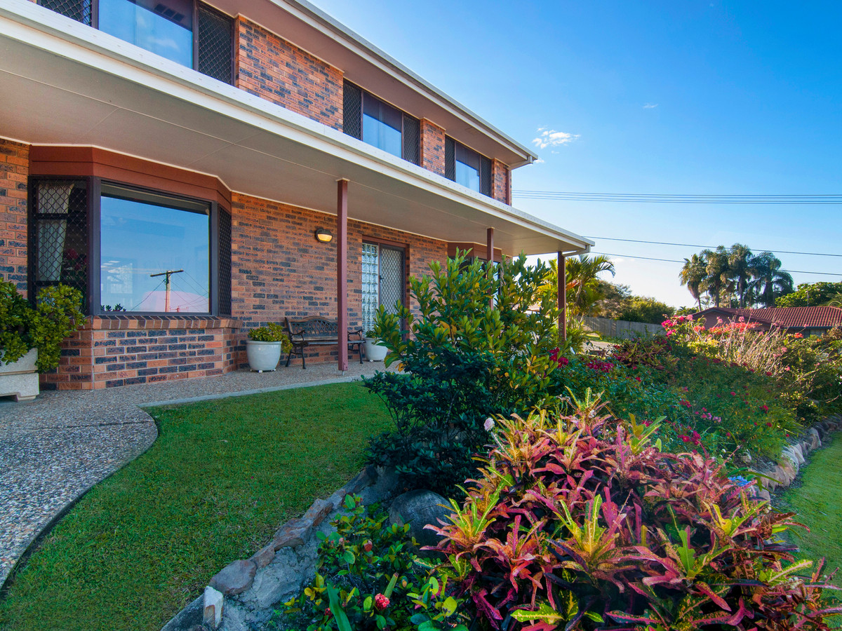 11 Shields Street,Mount Warren Park,Australia 4207,4 Bedrooms Bedrooms,3 BathroomsBathrooms,House,Shields Street,1096