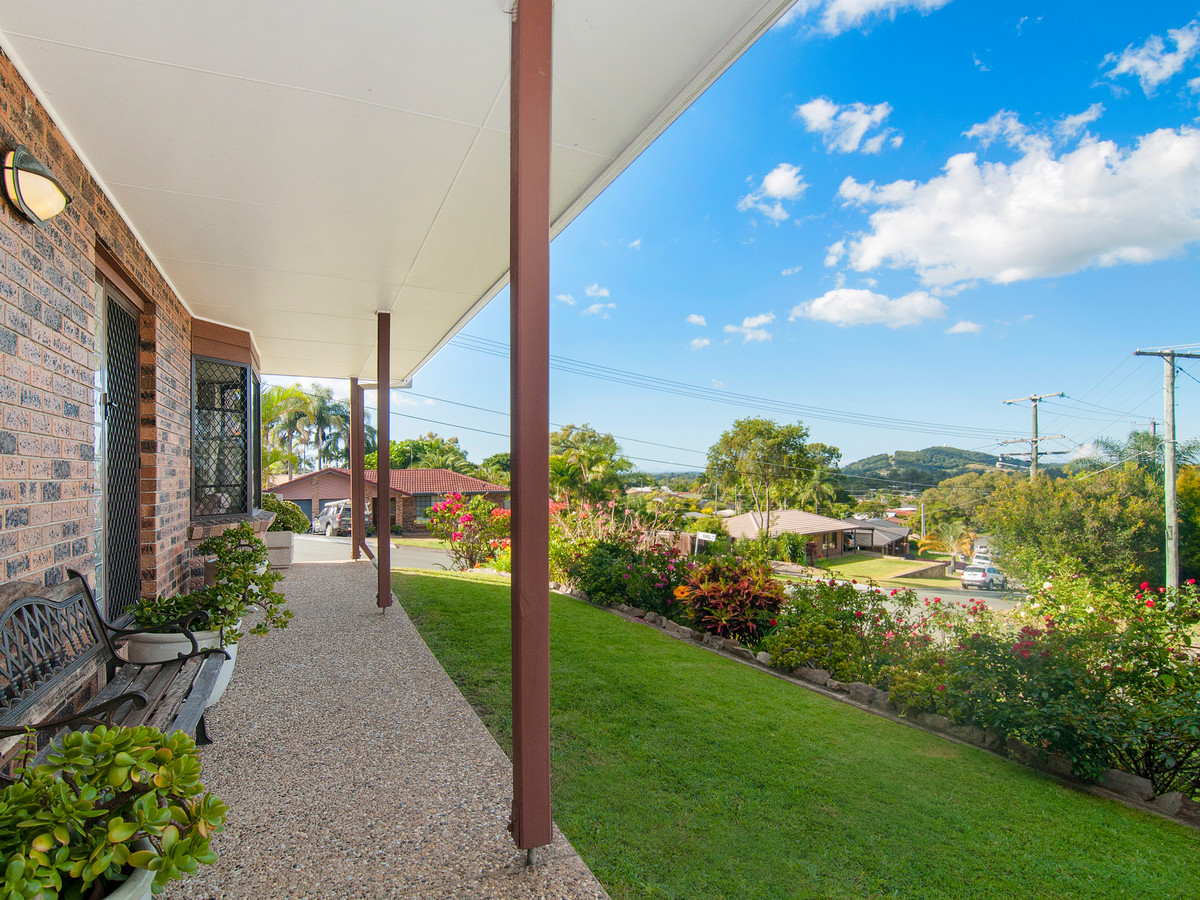 11 Shields Street,Mount Warren Park,Australia 4207,4 Bedrooms Bedrooms,3 BathroomsBathrooms,House,Shields Street,1096